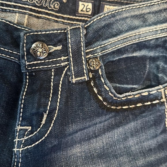 Miss Me Jeans - Picture 7 of 8